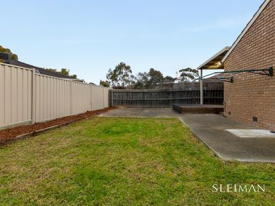 6 McGrath Close, Kealba