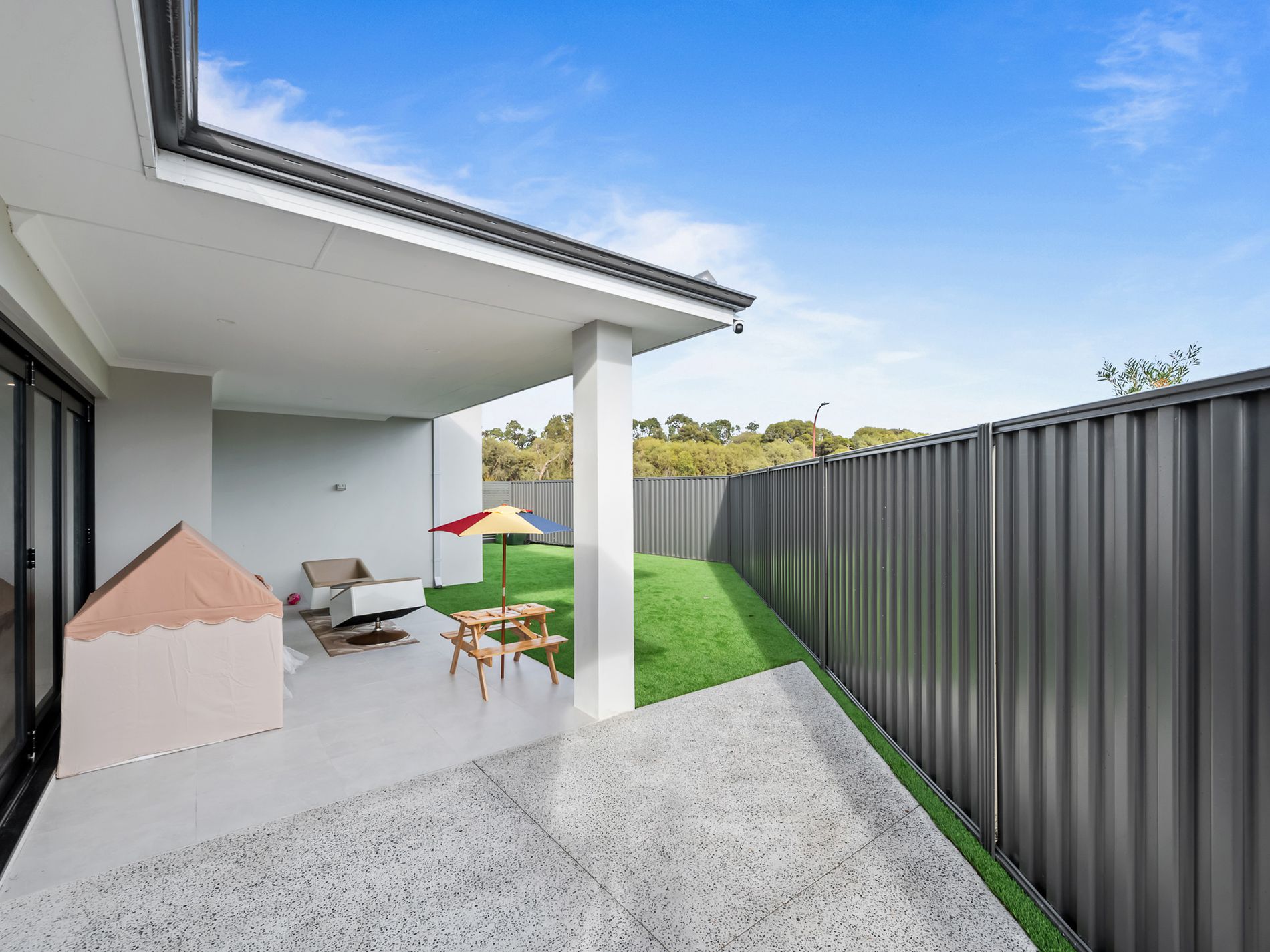 21 Barnevelder Bend, Southern River