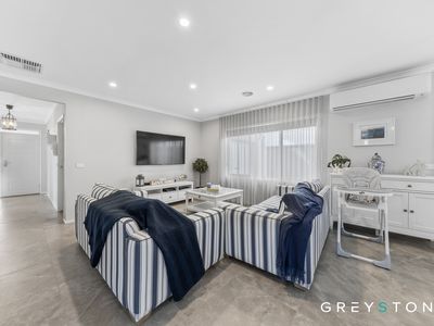 48 Gilfillan Circuit, Thornhill Park