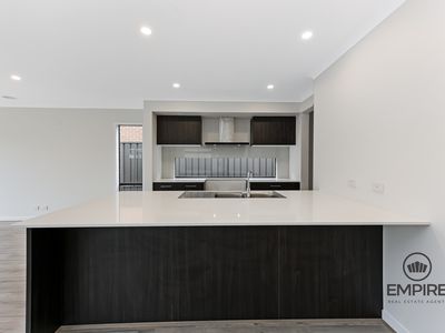 89 Yaralla Circuit, Clyde