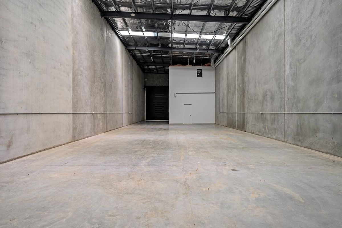 2 / 5 Literary Way, Williamstown