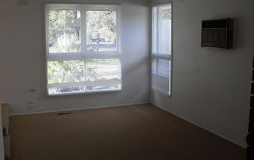 9 Young Street, Beaconsfield Upper
