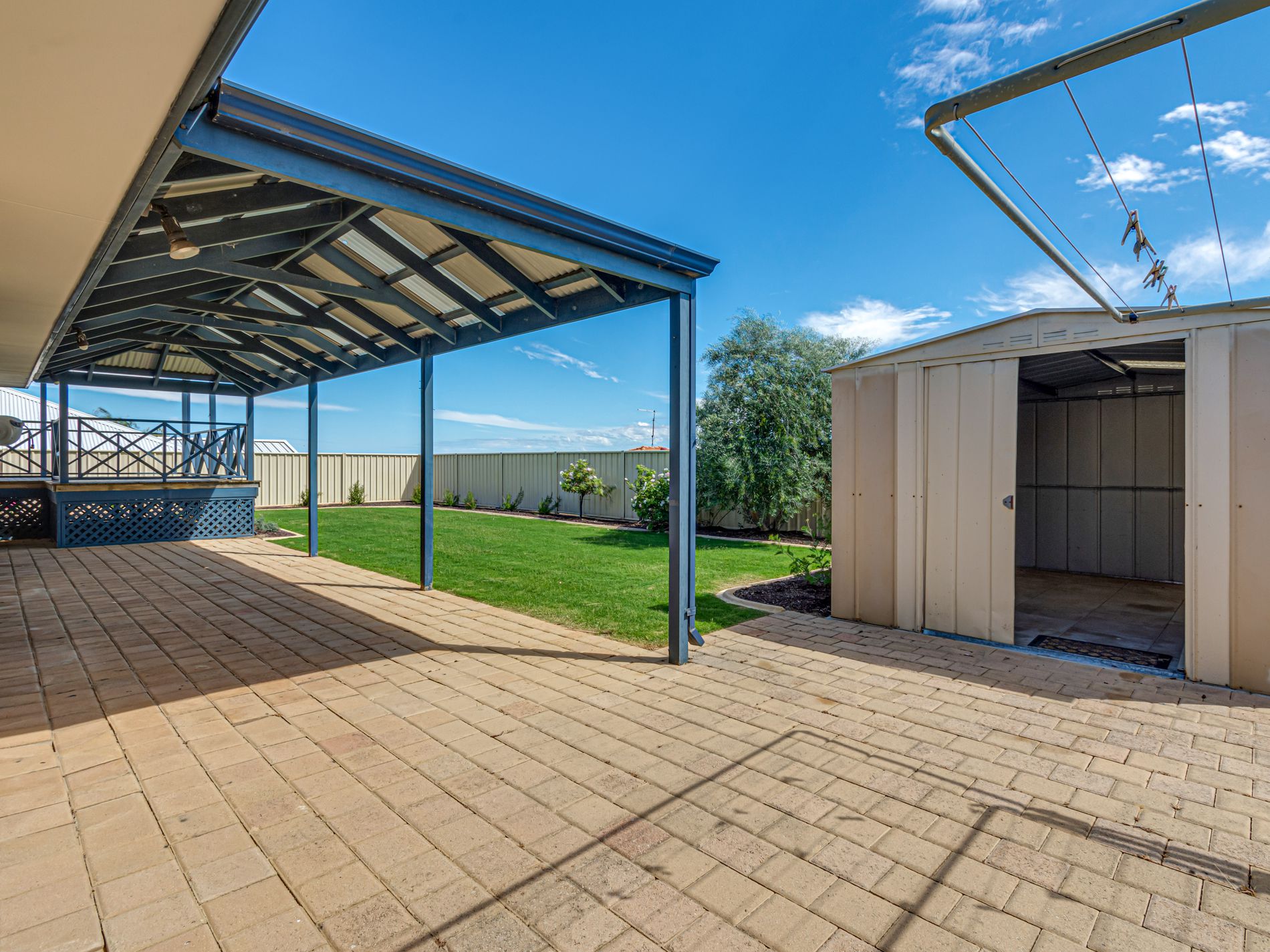 4 Trumpeter Parade, Yanchep