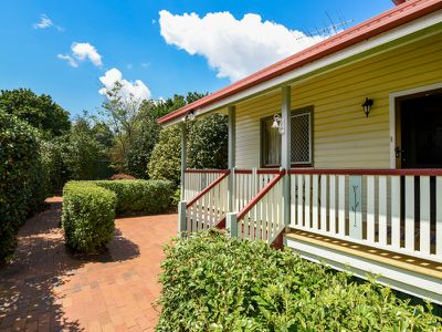 2 Stirling Street, East Toowoomba