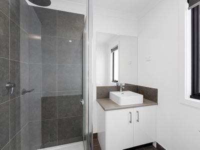 14 Kimzy Circuit, Werribee