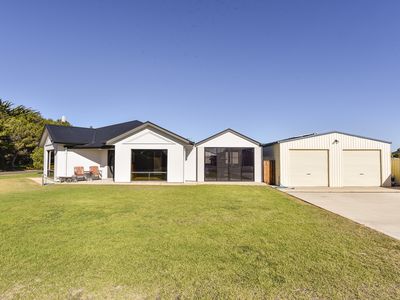 1 SMITH STREET, Southend