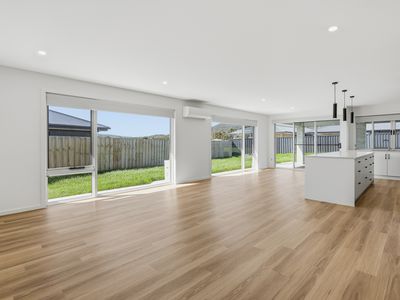 2 Gumnut Court, George Town