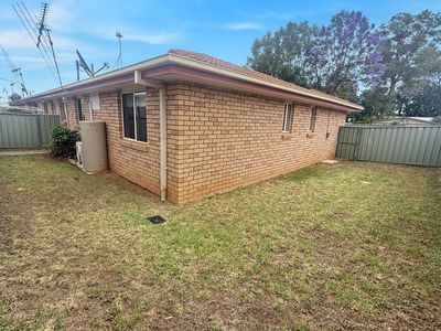 4 / 18 Wambat Street, Forbes