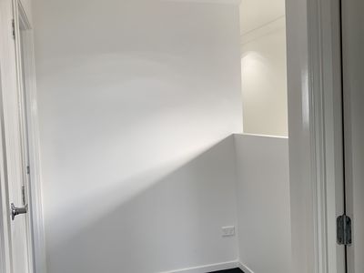 20 / 30 Falso Place, Doolandella