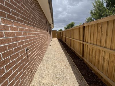 1 Shanti Circuit, Werribee