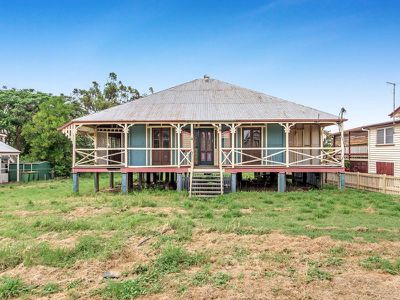 8 Caithness Street, North Booval