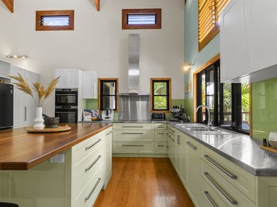 21 Woodglen Court, Samford Valley