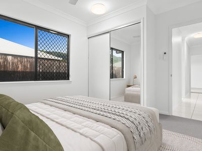 4 Manoi Close, Bentley Park