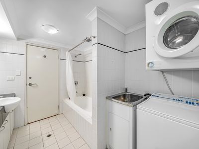 402 / 126 Mounts Bay Road, Perth