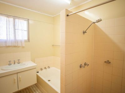 16 Nanba Street, Newman