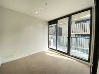 unit 401 / 140 Dudley Street, West Melbourne