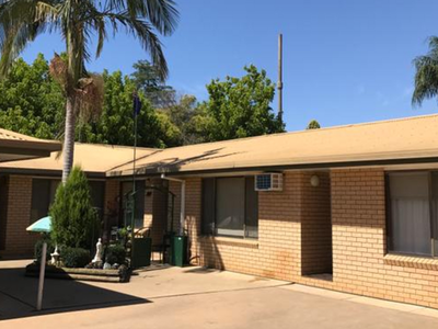 2 82 Edwardes St, Deniliquin