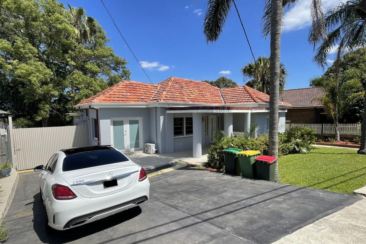 212 Windsor Road, Winston Hills