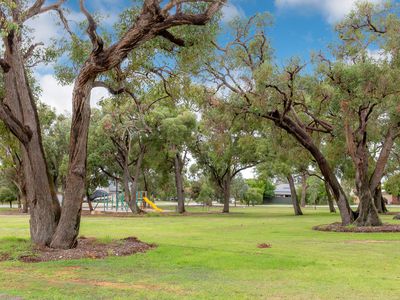 8B Lancing Way, Balga