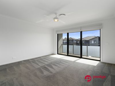 87 Hennessy Avenue, Moorebank