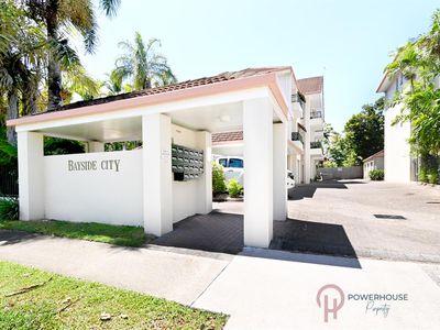10 / 327 Lake Street, Cairns North
