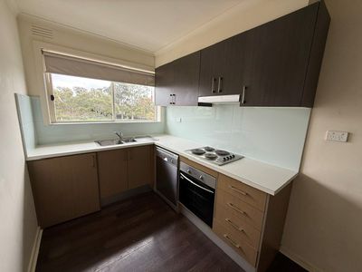 6 / 2 John Street, Footscray