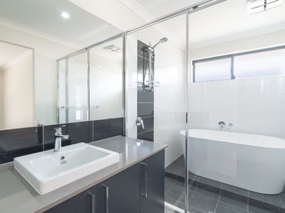 8 Blissful Wy, Baldivis