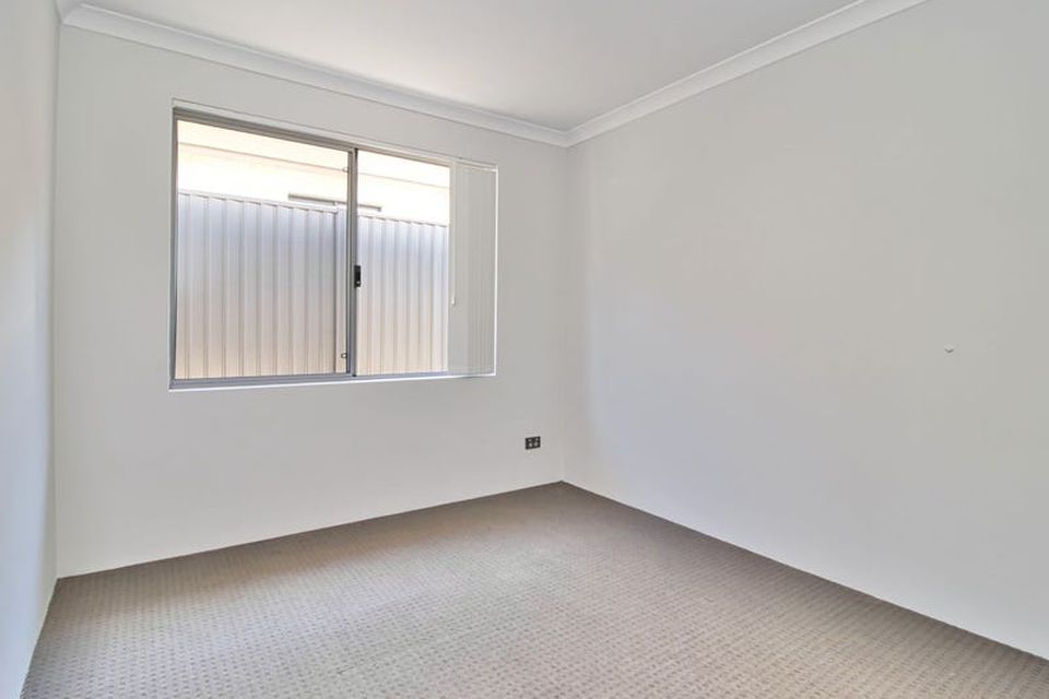 20 Larkfield  , Baldivis
