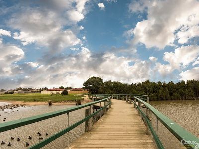 57 Meredith Crescent, Hampton Park