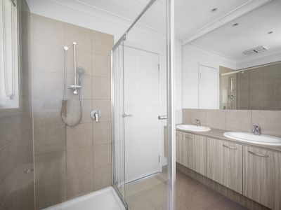 2 Viking Street, Tarneit