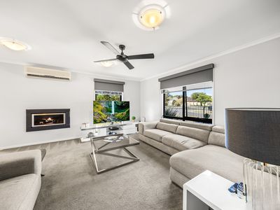 11 Roberts Road, Cranbourne
