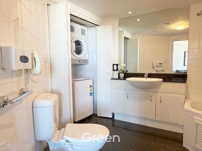1005 / 1-3 Valentine Avenue, Parramatta