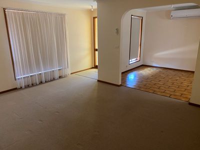 2 / 45 Chirnside Avenue, Werribee