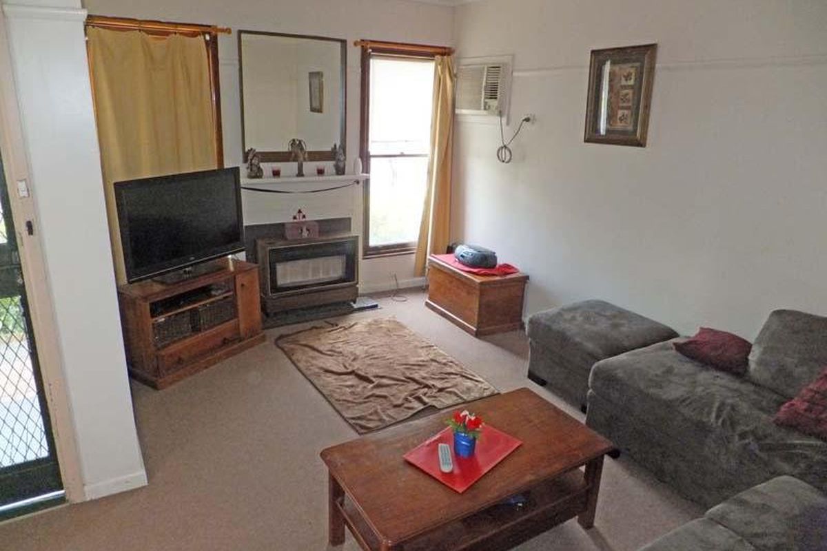 39 Station Street, Girgarre