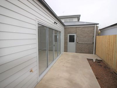 2 / 13 Hughes Street, Bell Park