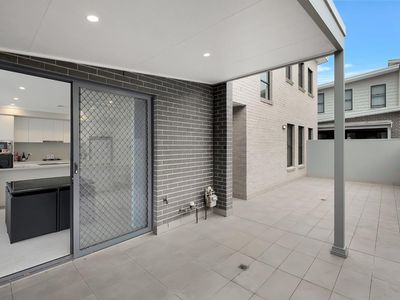 7 / 29 Mile End Road, Rouse Hill