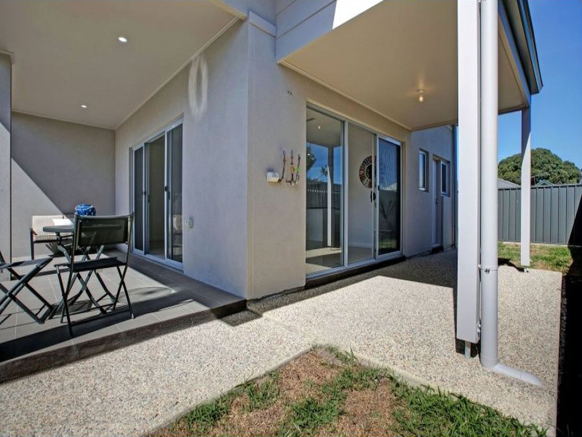 4 / 30 West Lakes Boulevard, Albert Park