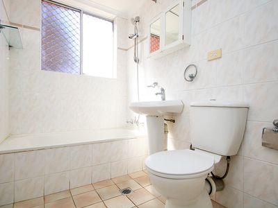 2 / 10 Fairmount Street, Lakemba