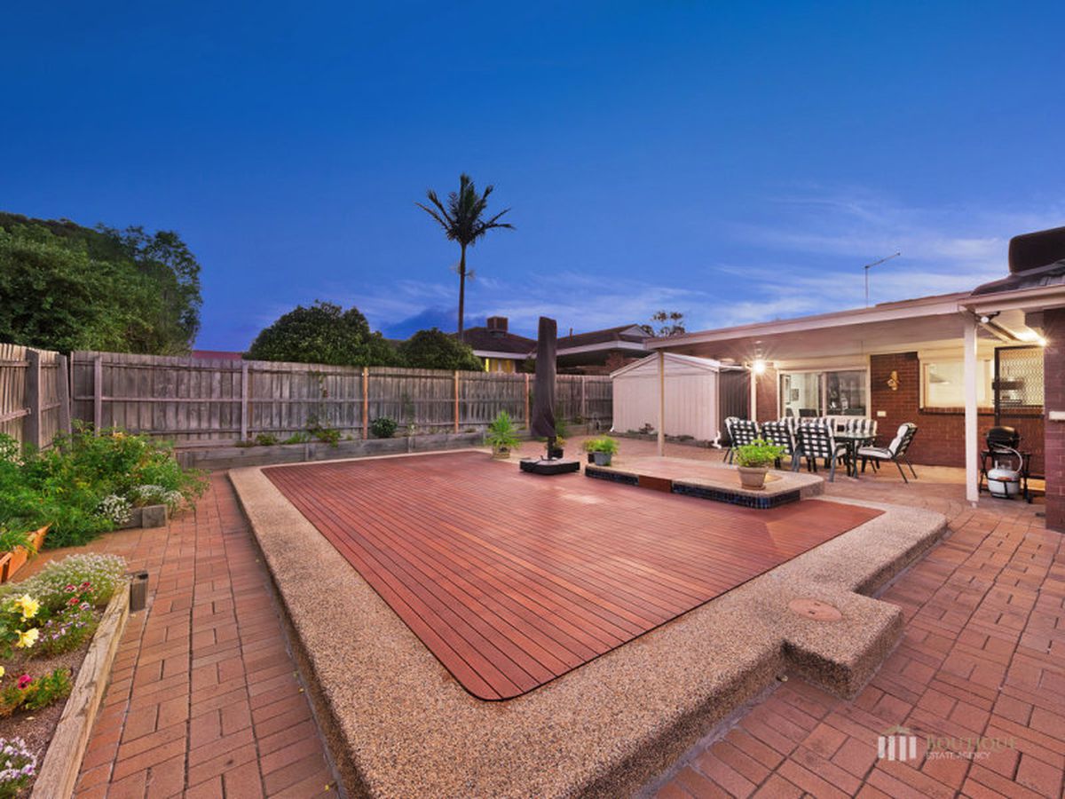 21 DORSET ROAD, Dandenong North