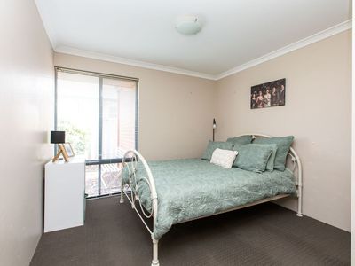 2 / 3 Little Street, Carey Park