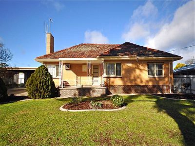 109 Symonds Street, Golden Square