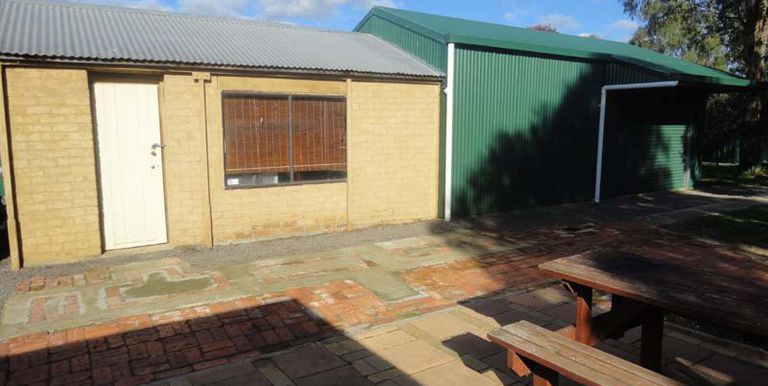 13 Shiffner Street, Violet Town