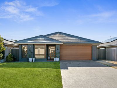 6 Saint Andrews Boulevard, Normanville