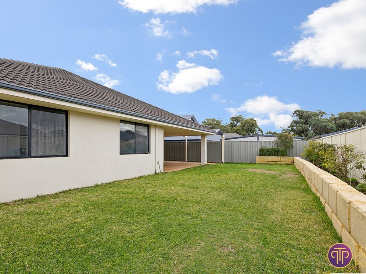 7 Culvers Road, Secret Harbour