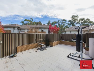 8 / 32 Coane Street, Holder