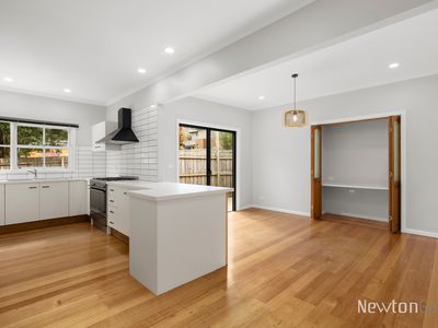 1 / 148 Blackburn Road, Doncaster East