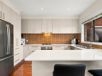 3 / 5 Fraser Court, Jacana