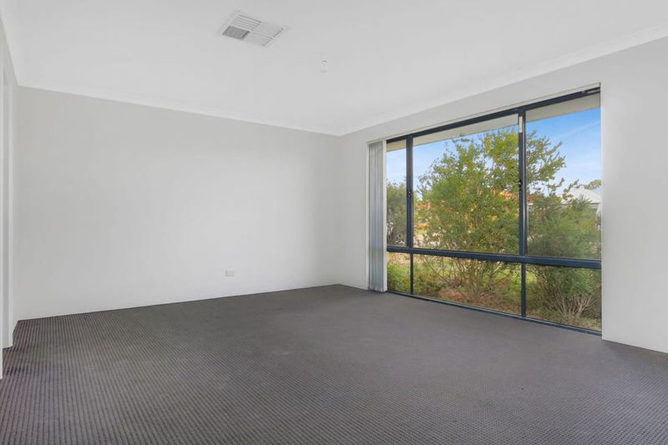 54 Claret Ash Boulevard , Baldivis