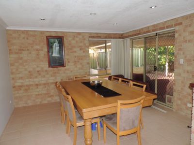 14 Edwards Entrance, Stratton
