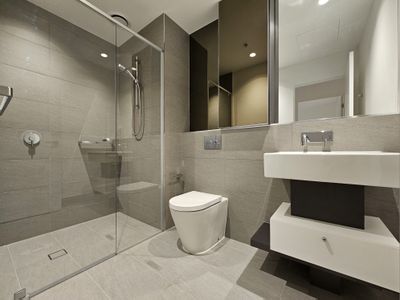 608 / 260 Spencer Street, Melbourne